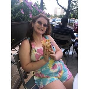 Meet your Posher, Hailey nicole